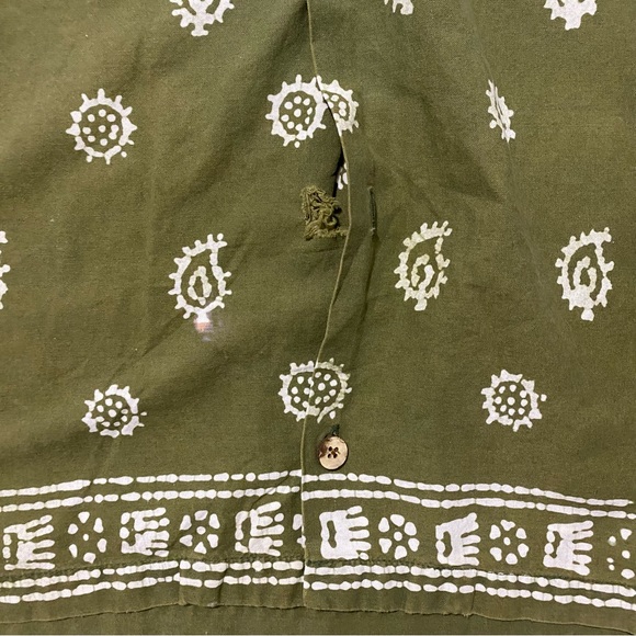abercrombie & fitch patterned green button down - Picture 4 of 4